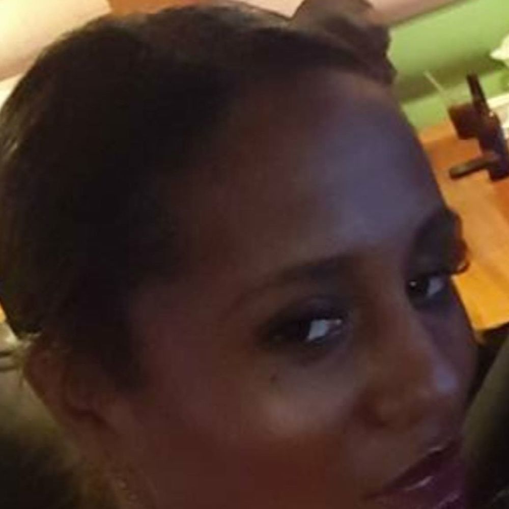 Meet your Posher, Joi